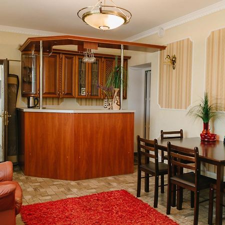 Джерело Kamianets-Podilsky Extérieur photo
