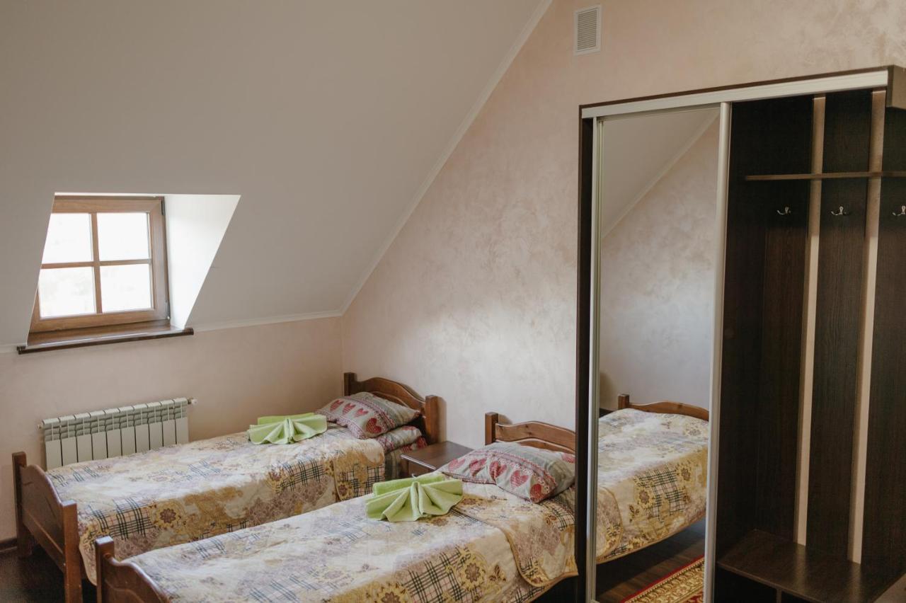 Джерело Kamianets-Podilsky Extérieur photo