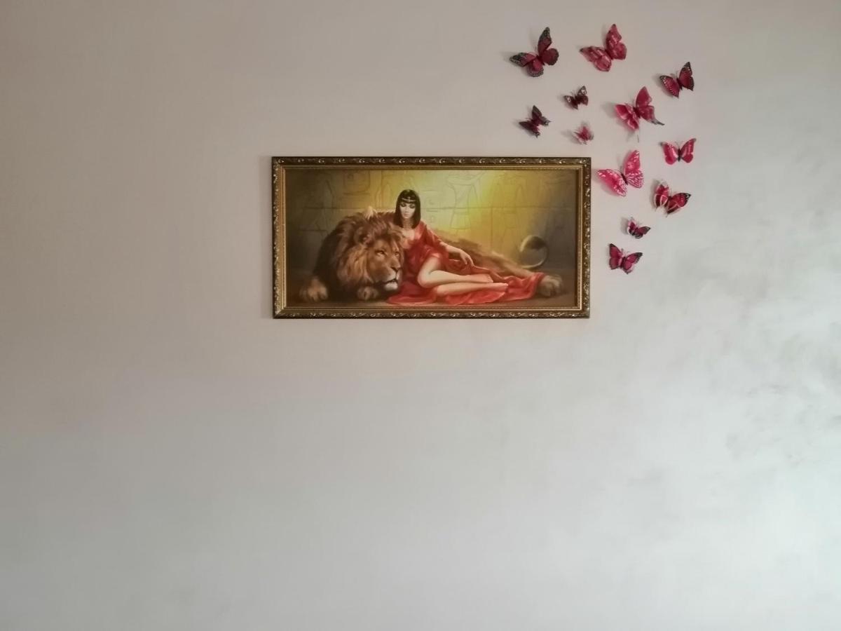 Джерело Kamianets-Podilsky Extérieur photo